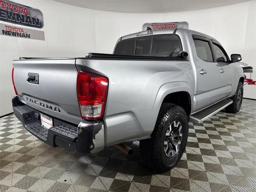 2017 Toyota Tacoma SR5