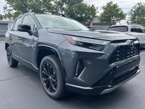 2025 Toyota RAV4 Hybrid SE