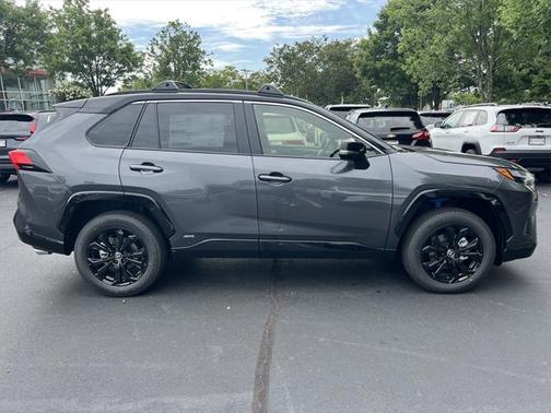 2025 Toyota RAV4 Hybrid SE