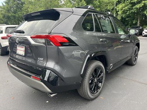 2025 Toyota RAV4 Hybrid SE