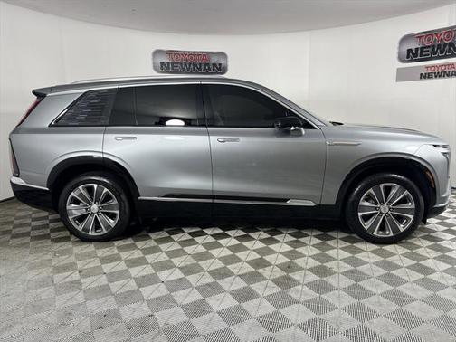 2026 Cadillac VISTIQ Luxury