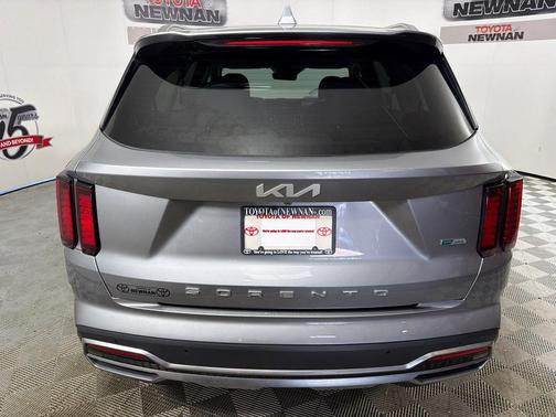 2022 Kia Sorento Hybrid S