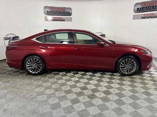 2025 Lexus ES 350 Ultra Luxury