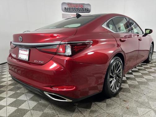 2025 Lexus ES 350 Ultra Luxury