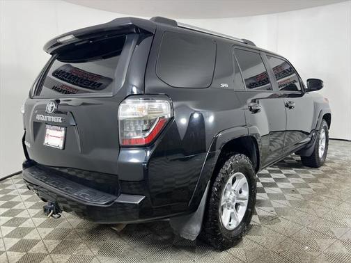 2022 Toyota 4Runner SR5