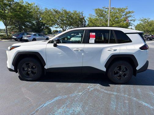 Ice Cap 2026 Toyota RAV4 LE