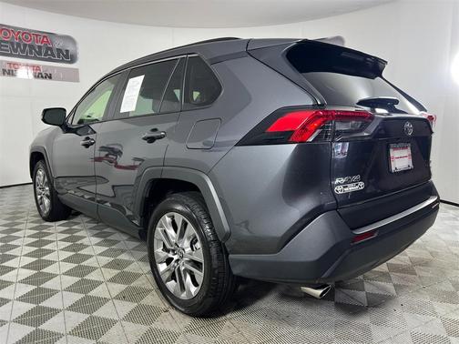 2023 Toyota RAV4 XLE Premium