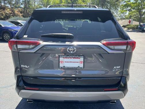 2025 Toyota RAV4 Hybrid SE