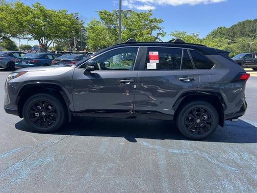 2025 Toyota RAV4 Hybrid SE