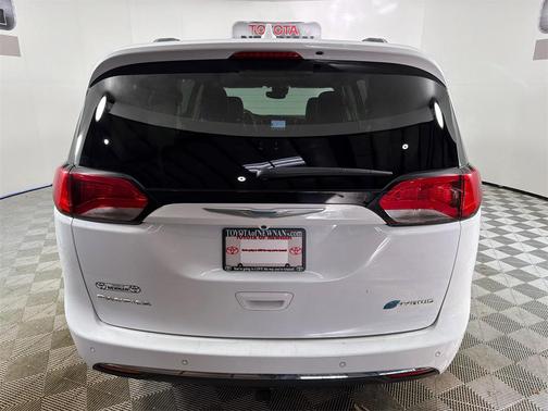 2020 Chrysler Pacifica Hybrid Limited