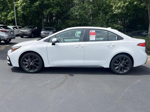 2025 Toyota Corolla SE