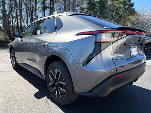 2026 Toyota bZ XLE Plus