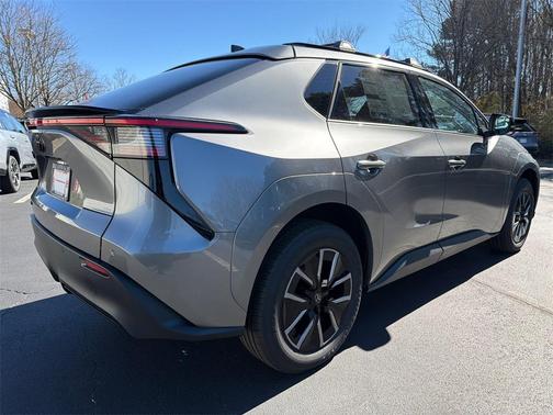 2026 Toyota bZ XLE Plus