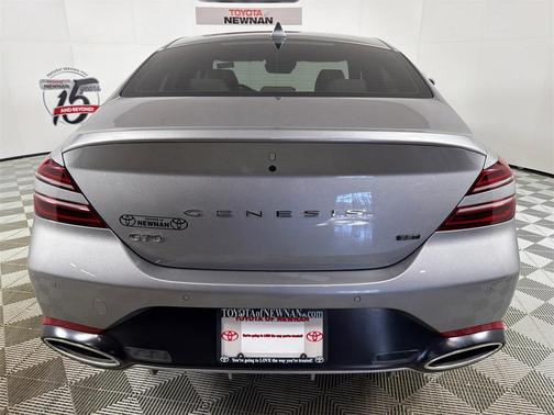 2022 Genesis G70 3.3T RWD