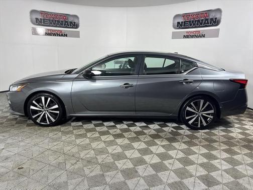 2020 Nissan Altima SR FWD