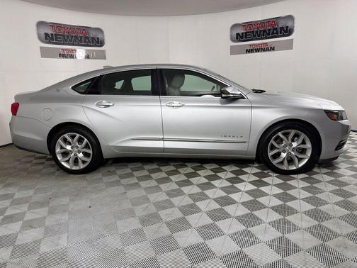 Silver Ice Metallic 2018 Chevrolet Impala 2LZ