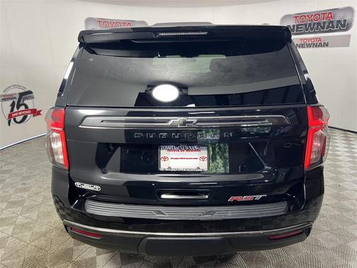 2022 Chevrolet Suburban RST