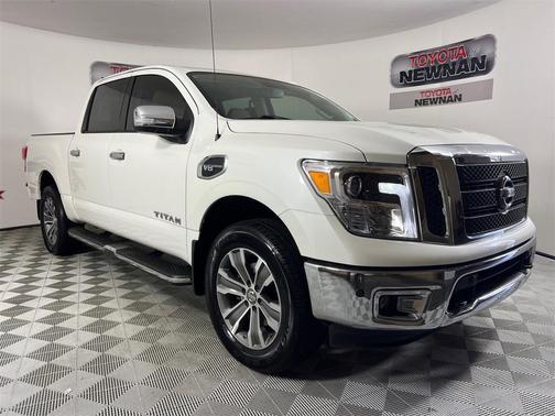 2017 Nissan Titan SL