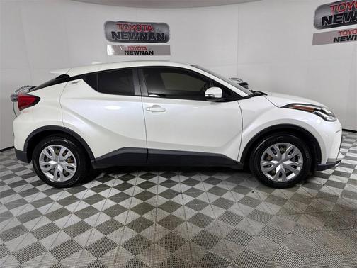 2021 Toyota C-HR LE