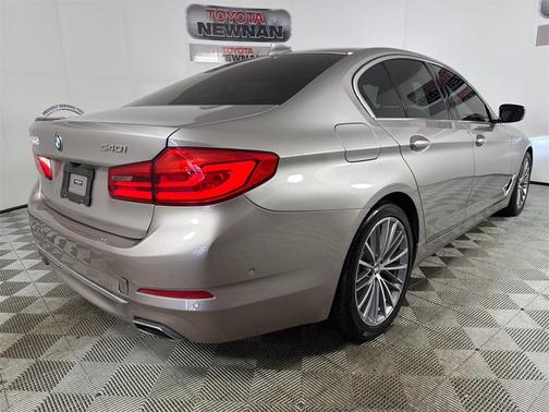2019 BMW 540 540i