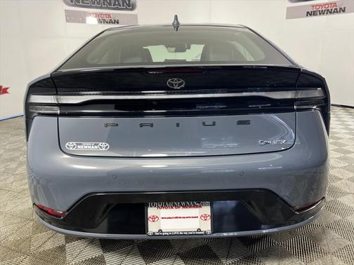 2025 Toyota Prius L