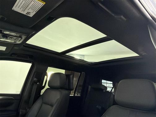 2021 Chevrolet Suburban RST