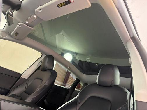 2021 Tesla Model Y Performance Dual Motor All-Wheel Drive