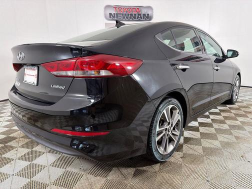 2017 Hyundai ELANTRA Limited