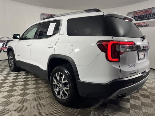 2023 GMC Acadia AWD SLT