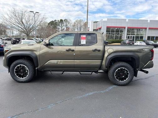 2026 Toyota Tacoma Hybrid TRD Off Road