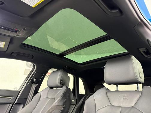 2022 Audi Q3 45 S line Premium Plus