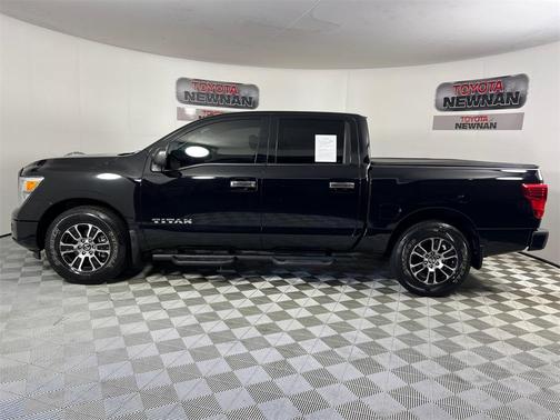 2021 Nissan Titan SV
