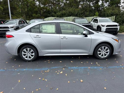 2026 Toyota Corolla Hybrid LE