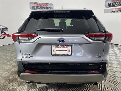 2024 Toyota RAV4 Hybrid SE