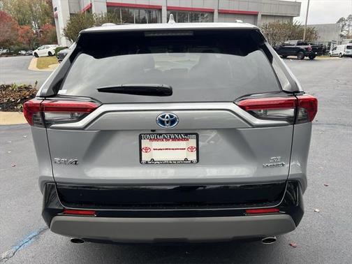 2024 Toyota RAV4 Hybrid SE