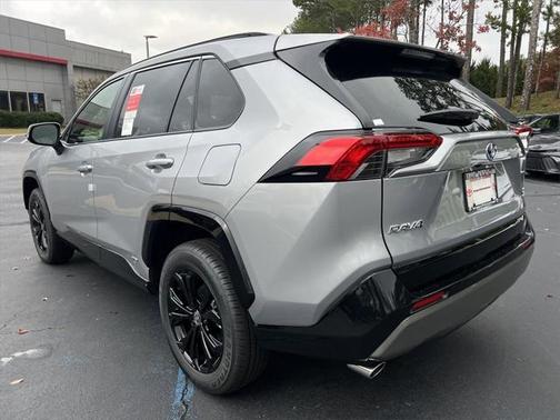 2024 Toyota RAV4 Hybrid SE