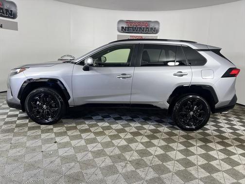 2024 Toyota RAV4 Hybrid SE