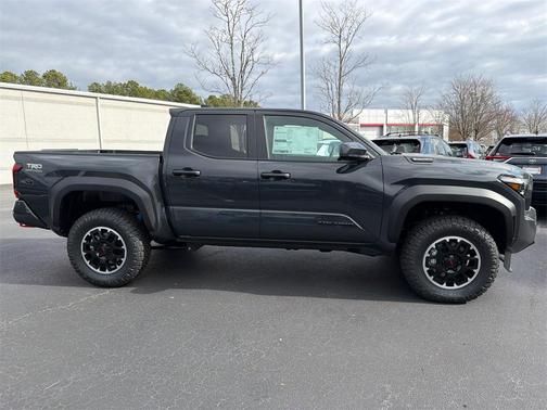 2026 Toyota Tacoma Hybrid TRD Off Road