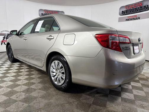 Creme Brulee 2014 Toyota Camry Hybrid LE