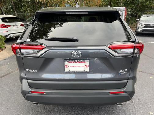 2025 Toyota RAV4 Hybrid XLE