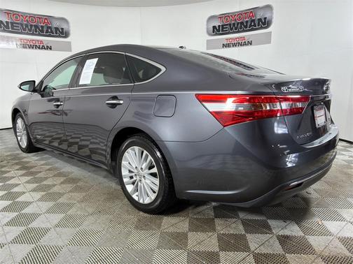2013 Toyota Avalon Hybrid XLE Touring