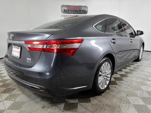 2013 Toyota Avalon Hybrid XLE Touring