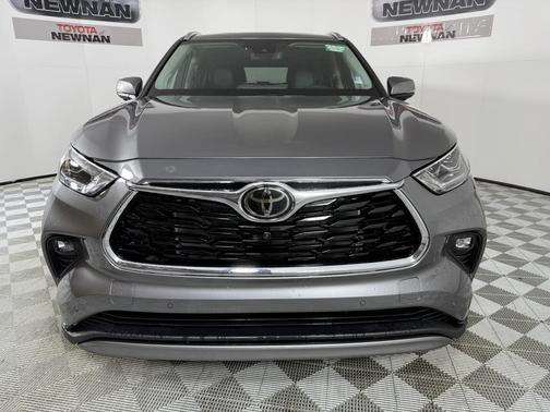 2025 Toyota Highlander Platinum