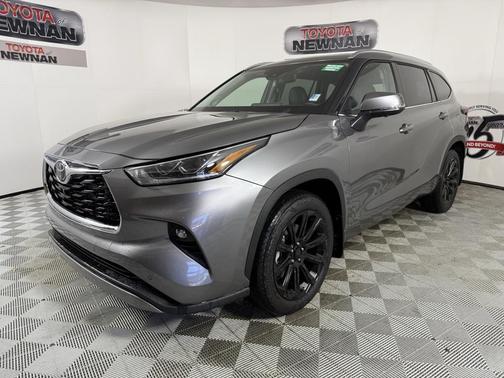 2025 Toyota Highlander Platinum