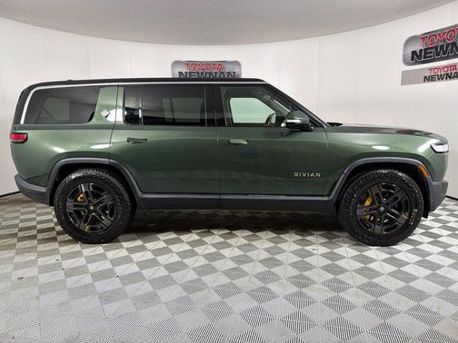 2023 Rivian R1S Adventure