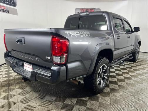 2017 Toyota Tacoma TRD Sport