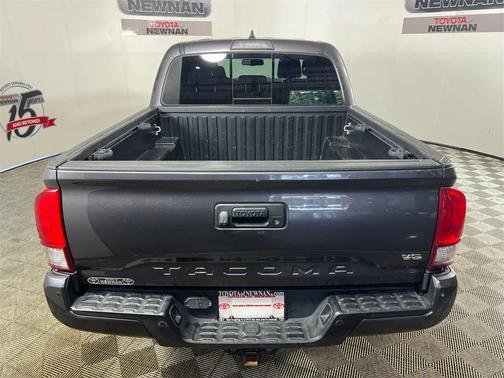 2017 Toyota Tacoma TRD Sport