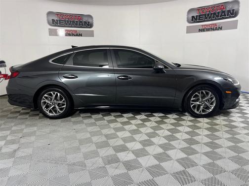 2022 Hyundai SONATA SEL