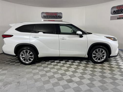 2022 Toyota Highlander Limited