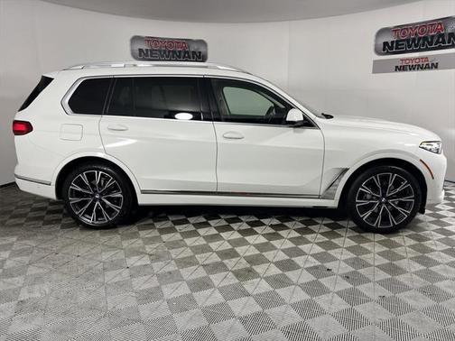 2022 BMW X7 xDrive40i